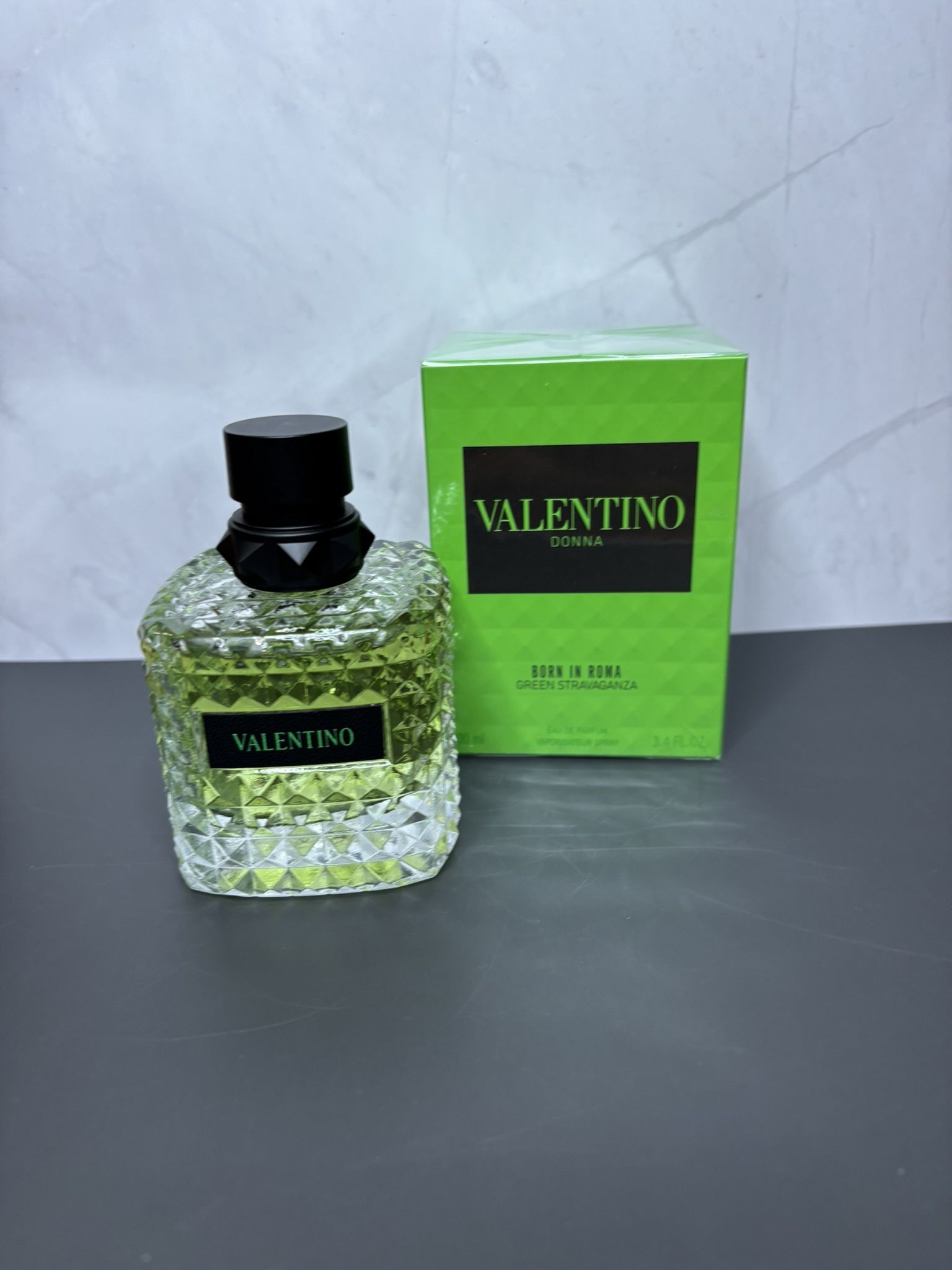 Valentino Born In Roma Donna Green Stravaganza Perfume 