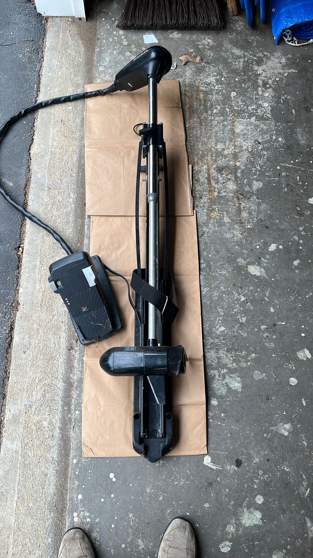 Foot operated bow mount trolling motor 36 pound thrust