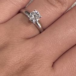 1ct Round Cut Solitaire Engagement Ring 