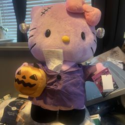 Hello Kitty Greeters
