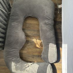 Pregnancy Pillows 