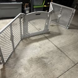 8-Panel Baby Gate & Puppy Enclosure with Door – Adjustable Play Yard