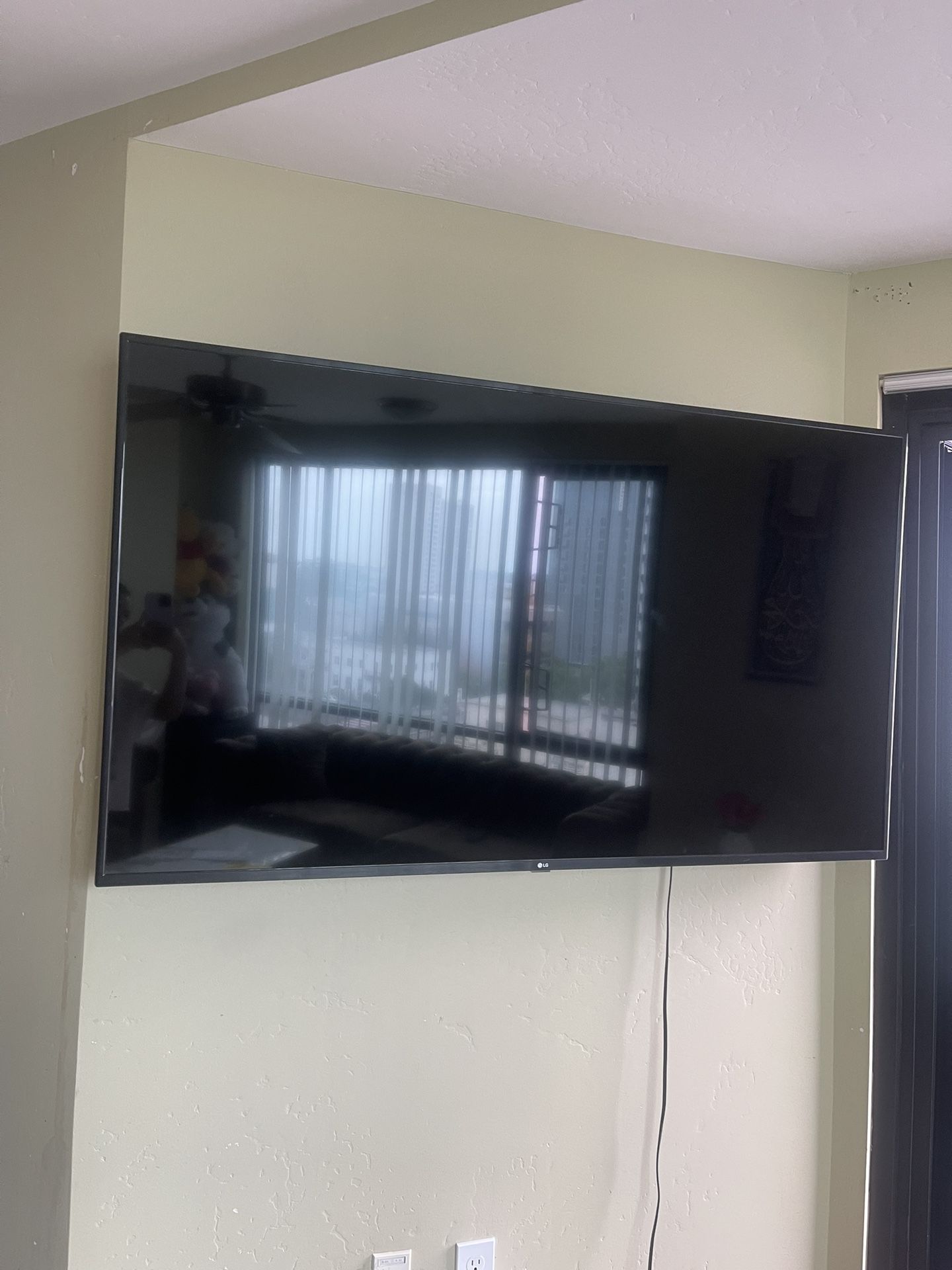 LG tv 65 Inch
