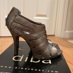 Shoes Heels  Size 8m 