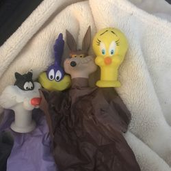 Hand Puppets W/B Cartoons