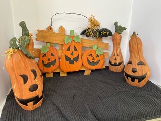 Halloween Jack-O-Lantern Wooden Decoration Set