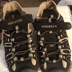 HOBIBEAR Boys Sandals  Size 2Y