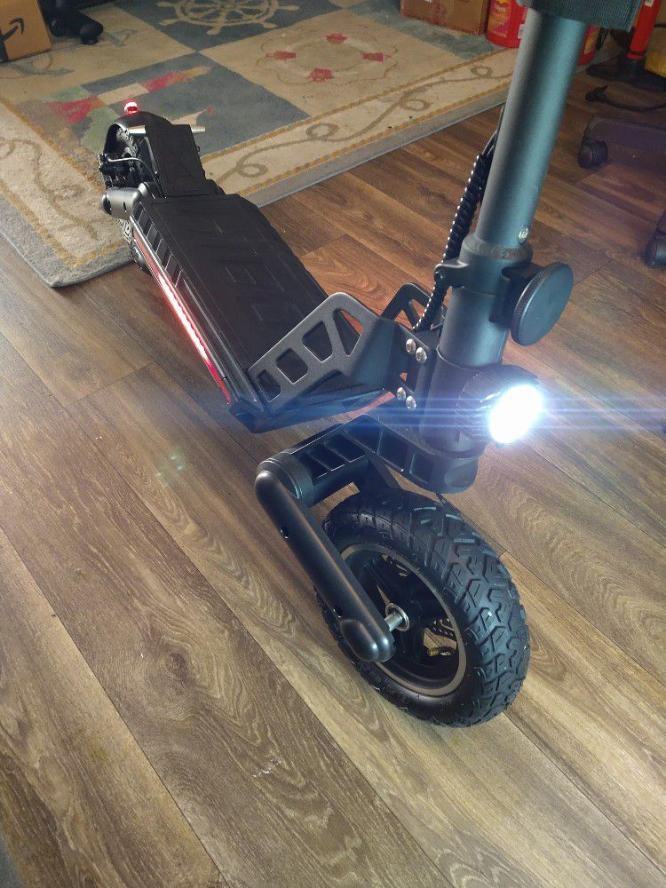 *Barely Used* Hiboy Titan Electric Scooter -800w Motor -10" Air Tires -25mph -28mile distance