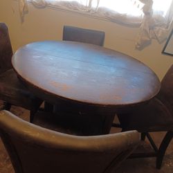 Free Table And Chairs 