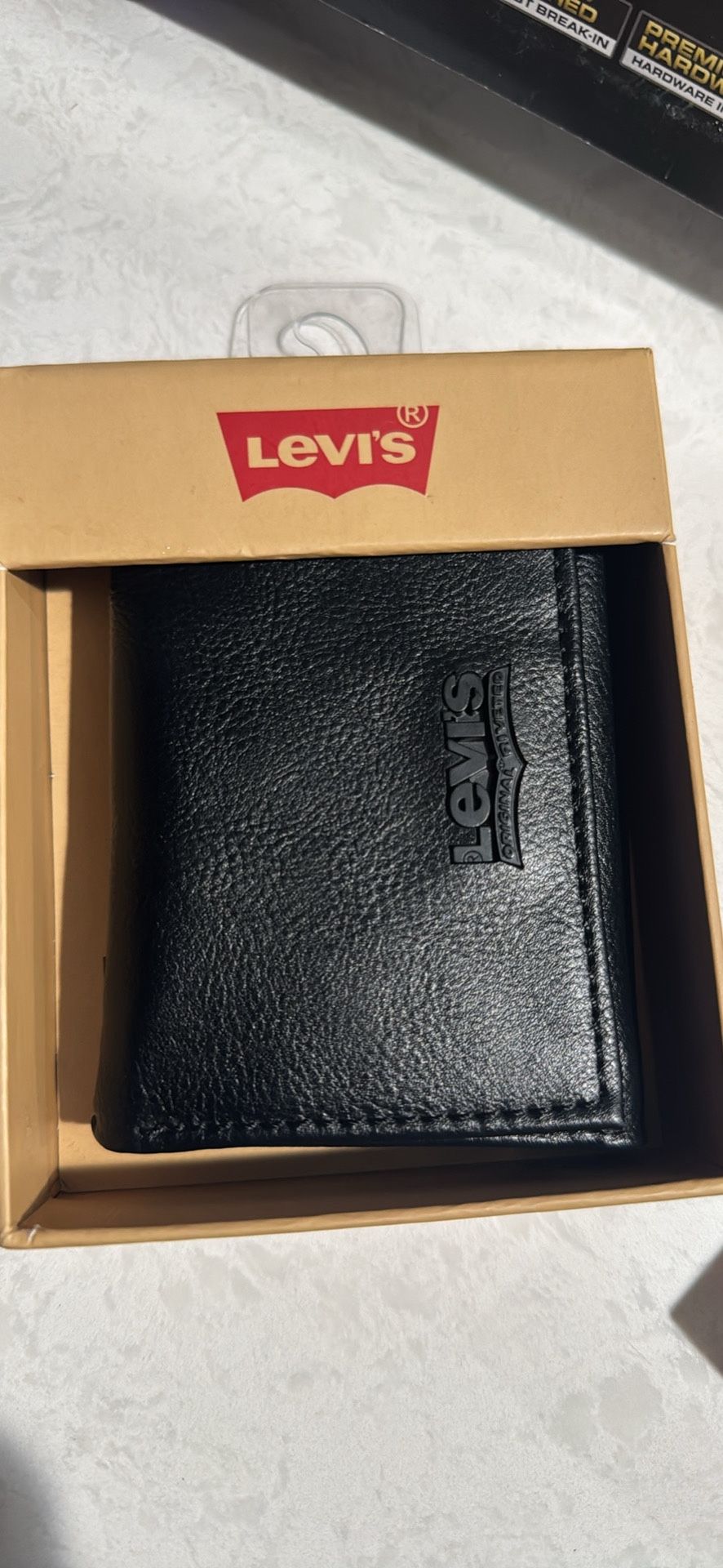 New Levi Black wallet