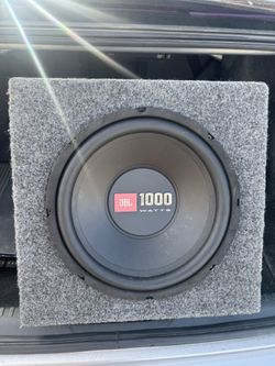 Jbl 1000 watts subwoofer