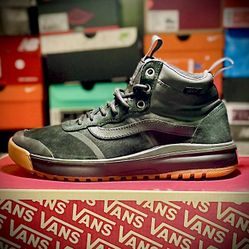 VANS UltraRange Hi DL MTE ALL Weather Black Gum Men's Size 7.5 Women's 9 NIB