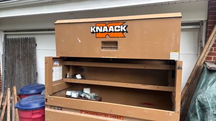 Knaack gang box