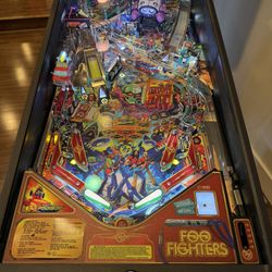 Foo Fighters Premium Pinball Machine