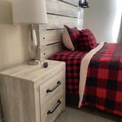 Ashley signature design bedroom set