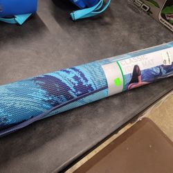 Yoga mat

$18 FIRM