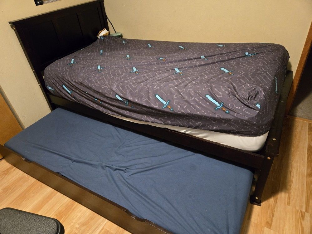 Twin Trundle Bed Espresso Great Condition 