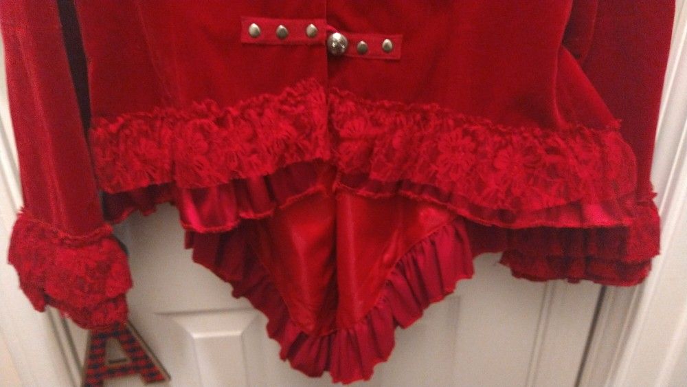 Vintage-Inspired Red Velvet Jacket – Lace & Corset Back