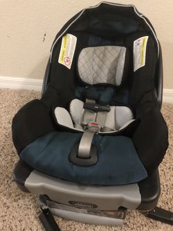 Chicco keyfit infants car seat with based