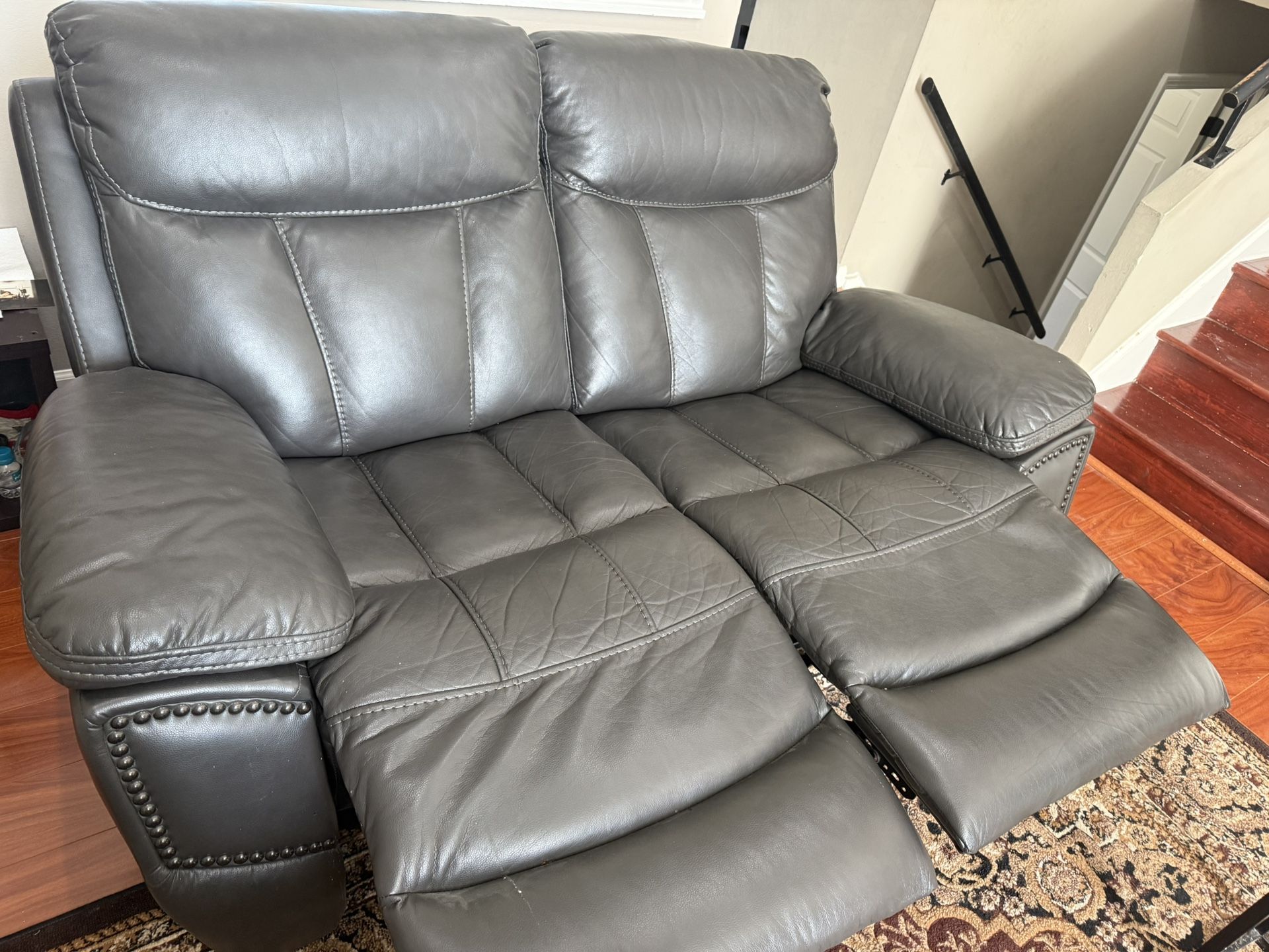 Sofa Loveseat $800