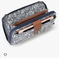 NWT Sakroots Large Smartphone Crossbody