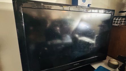 Insignia 32 in TV - NS-32L120A13