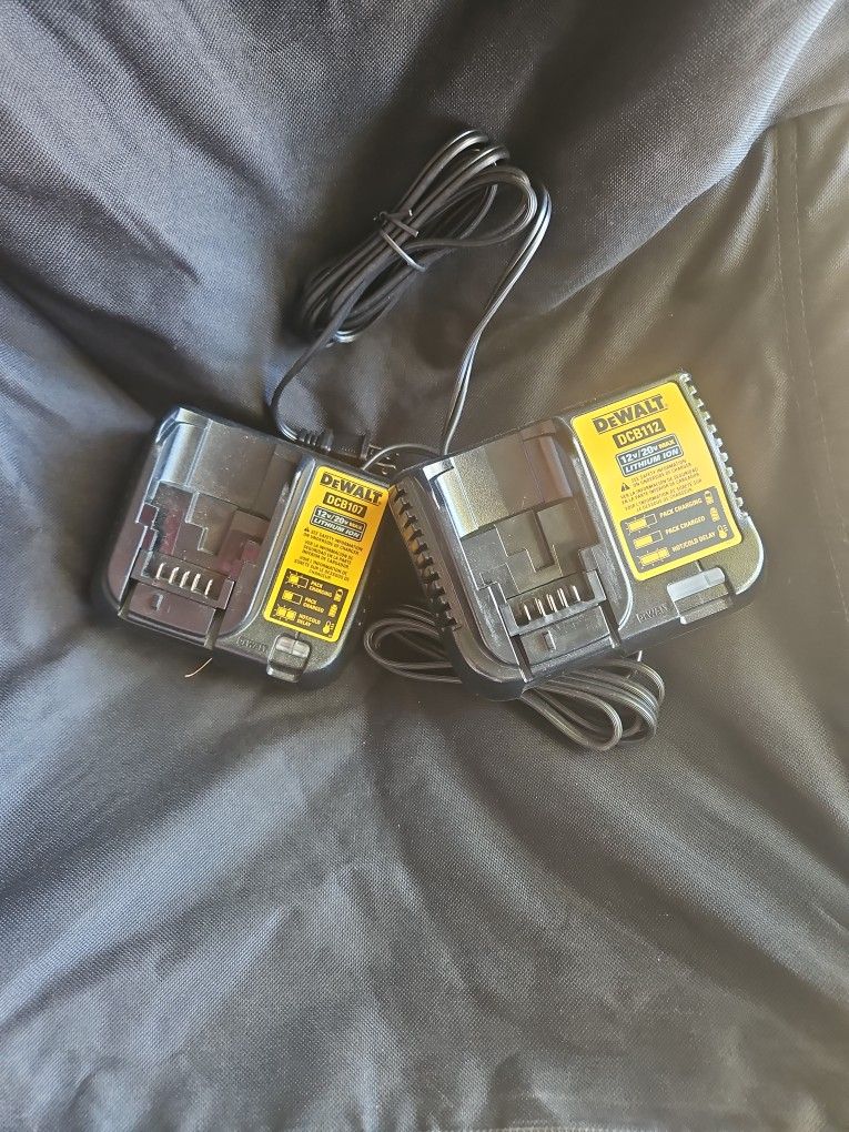 Dewalt Battery Charger