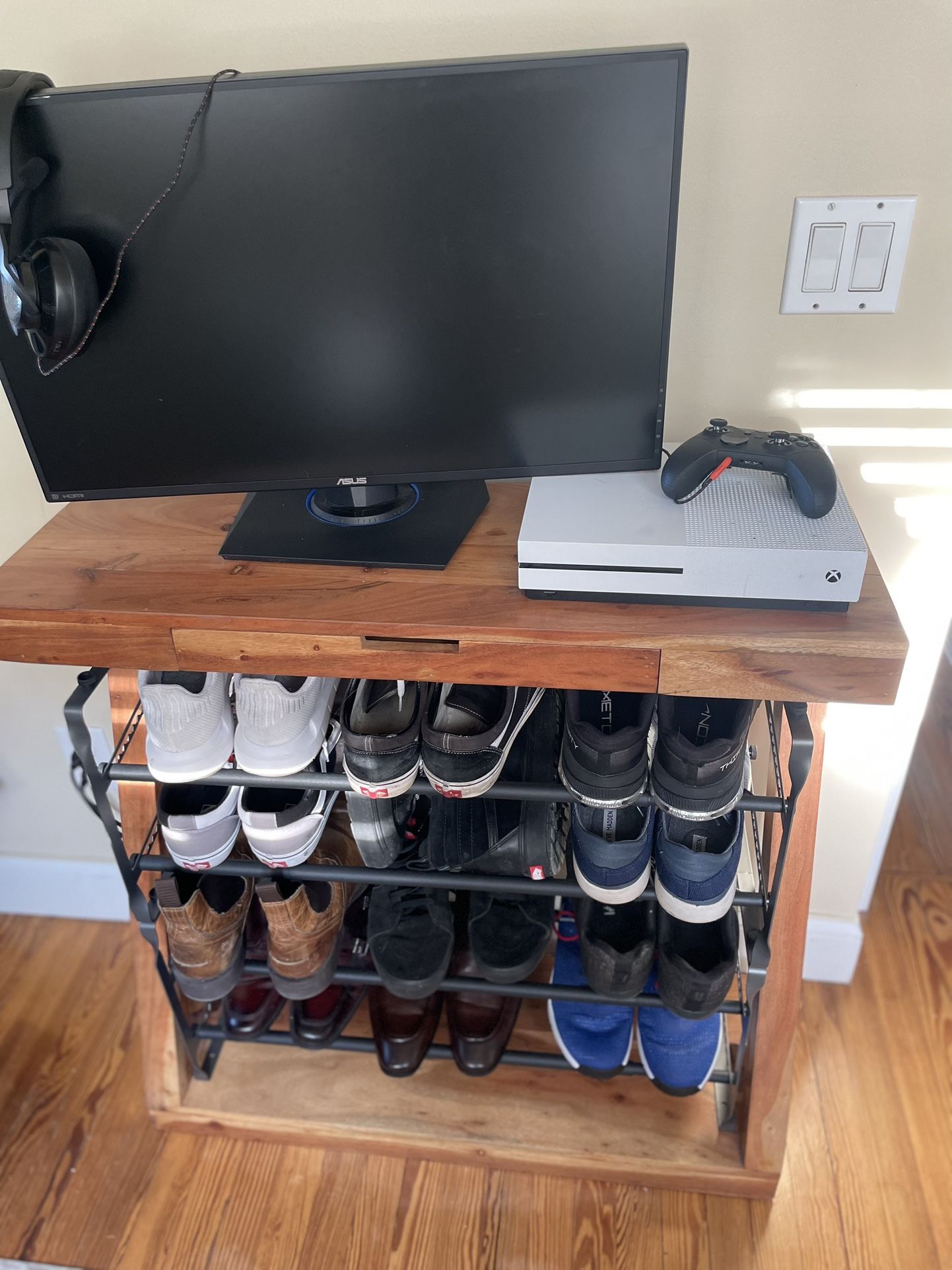 Wood Console Table $40