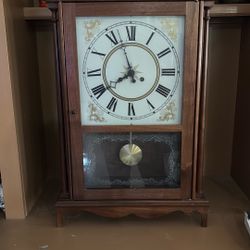Antique  Wood clock Working