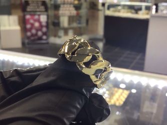 10k gold thick solid ring Cuban size 11 available in stock ..