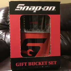 4 glass piece gift set (make an offer)