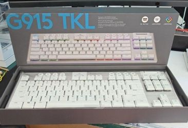 Logitech G915 TKL Light speed keyboard
