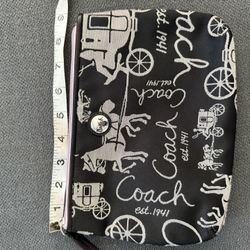 COACH small Zipper Pouch 