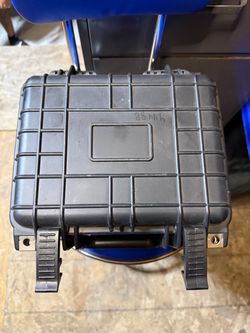 *USED* Heavy duty case with G cleaning solutions