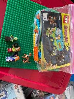Lego retired Scooby Doo sets