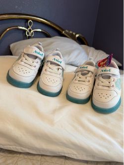New girls shoes Ariel design size 8 and 9 $25 each pair