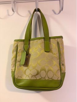 Green coach