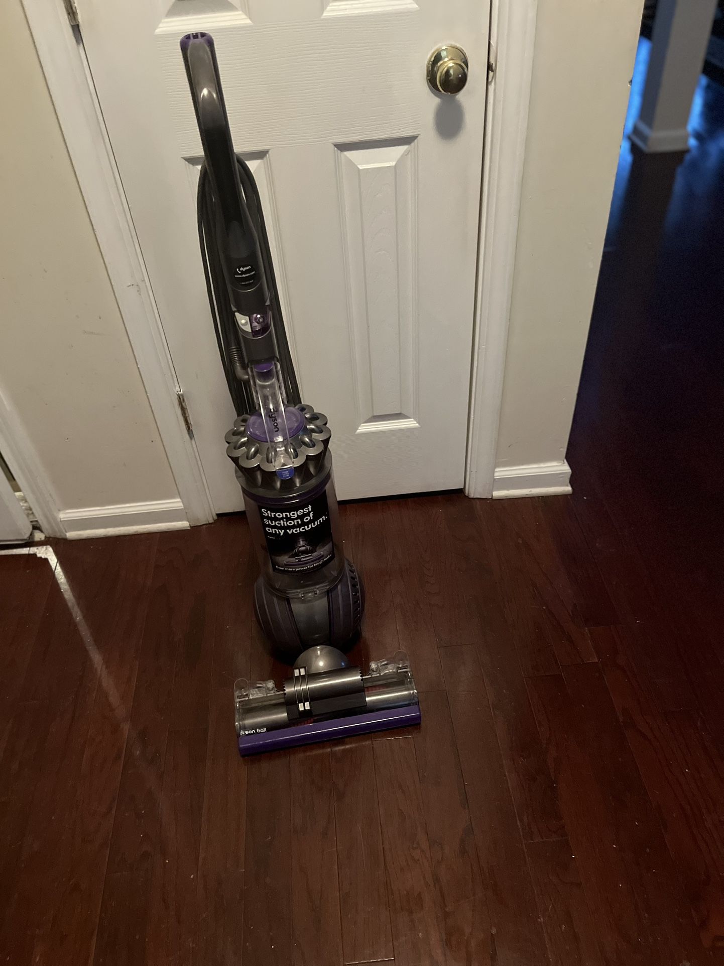 Dyson Ball  Vaccum Cleaner 