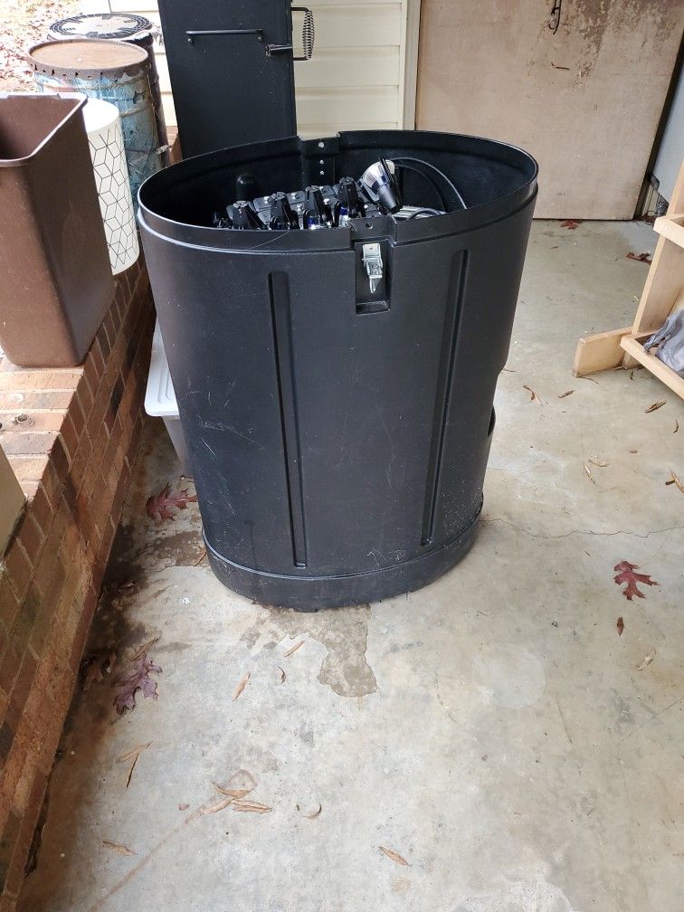 Portable Lighting And Display Unit