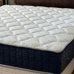 USED KING SIZE MATTRESS WITH BOX SPRINGS DELIVERY AVAILABLE 
