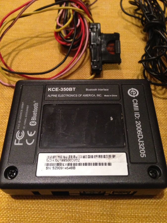 Alpine KCE-350BT