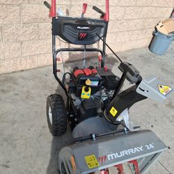 Murray
24 in. 208cc Self-Propelled 2-Stage Gas Snow Blower with Electric Start
