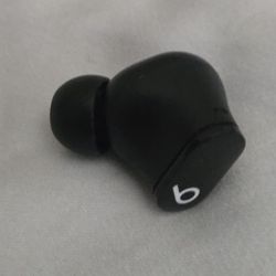 Beats solo buds true wireless left side Only