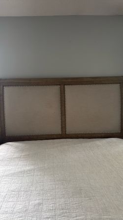Bed king size + mattress and stand night