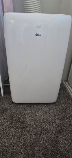 LG air condition  in very good condition used like a new
