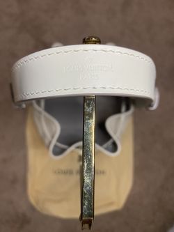 Authentic LOUIS VUITTON Epi Petit Noe NM Ivory for Sale in