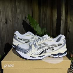 ASICS gel kayano “midnight navy” 8.5M/10W