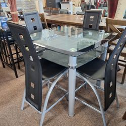 5 Pc. Dining Room Set 