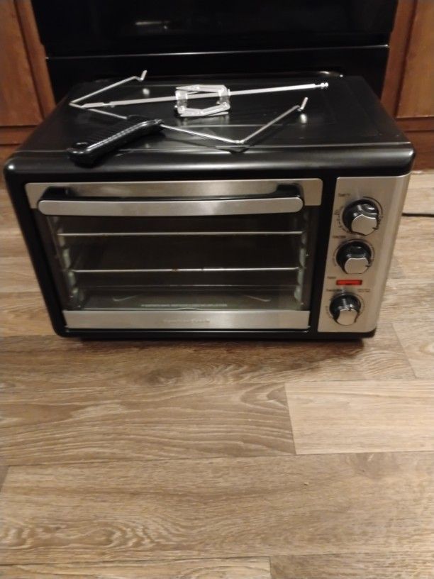 Hamilton Beach 1500w Countertop Toaster Oven With Convection And Rotisserie 31108series 