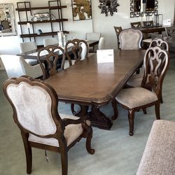 Maylee 7pc Rectangular Dining Room Set